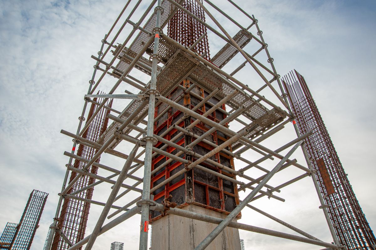 What is pipe scaffolding?